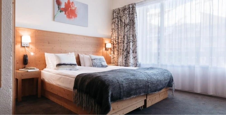 Réception de l’hôtel Les Bergers à l'Alpe d'Huez